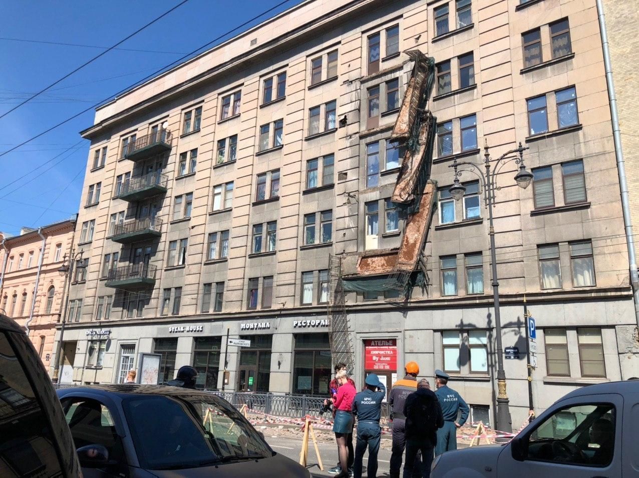 После обрушения балконов на Кирочной в отношении жилкомсервиса возбудили дело