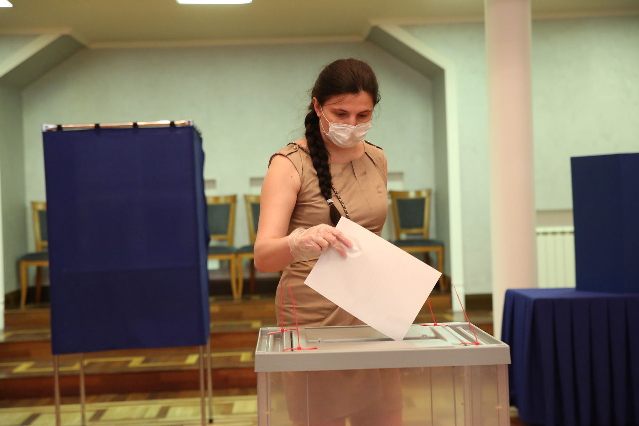 Более 77% петербуржцев проголосовали за поправки в Конституцию 