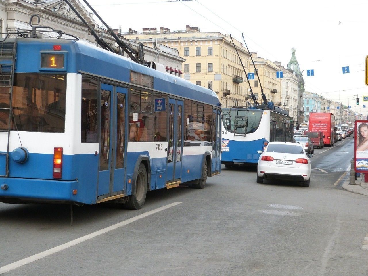 Троллейбусы изменят маршруты из-за ремонта на проспекте Мечникова 