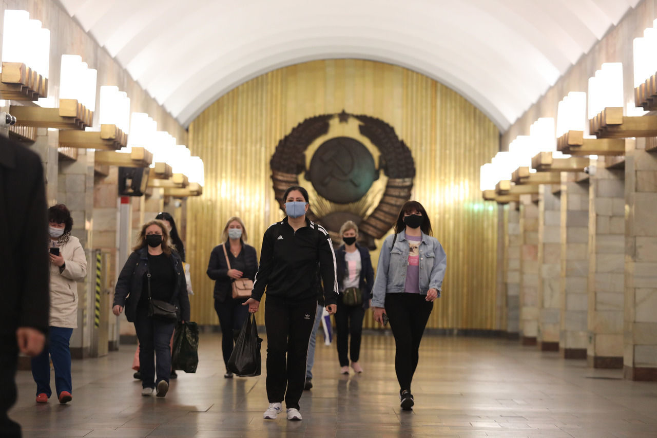 Полуночники почти не повлияли на пассажиропоток петербургского метро 