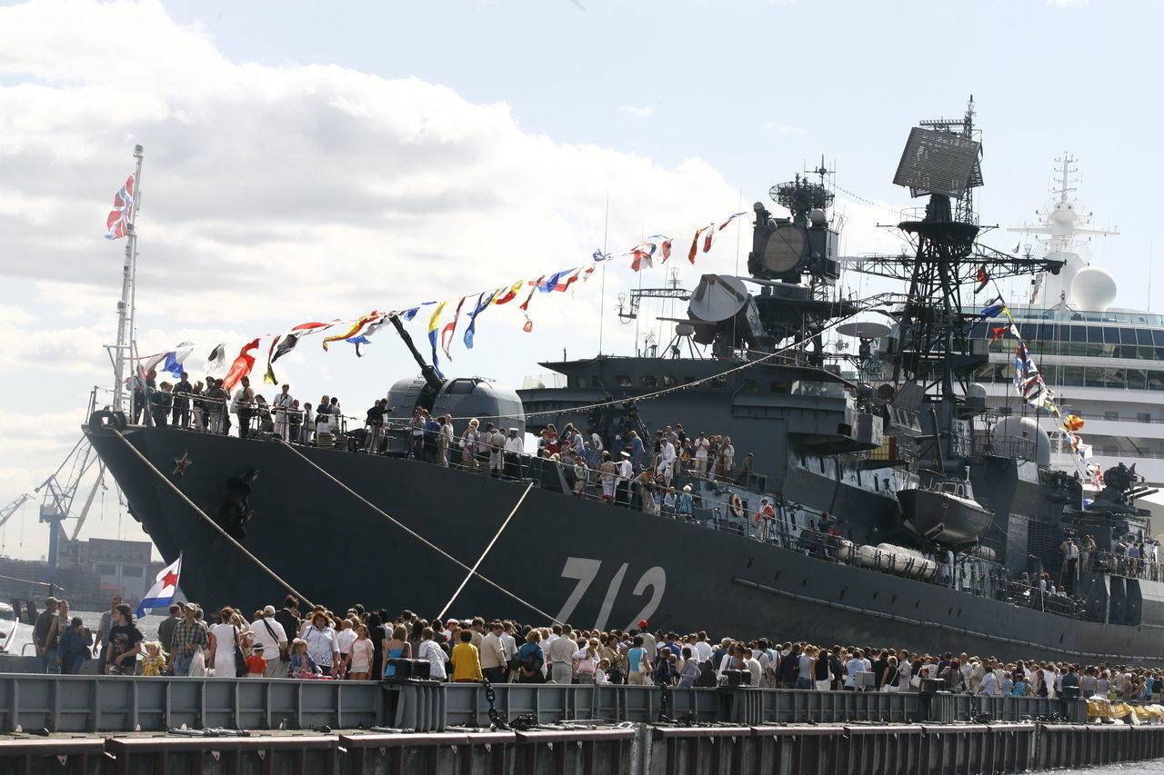 Владимир Путин подписал указ о проведении военно-морского парада в Петербурге 