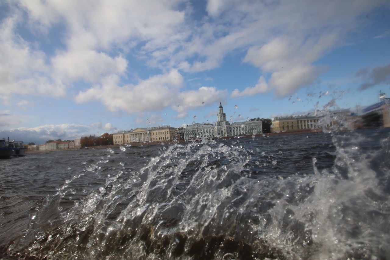 Во вторник атмосферный фронт оставит в Петербурге дожди 