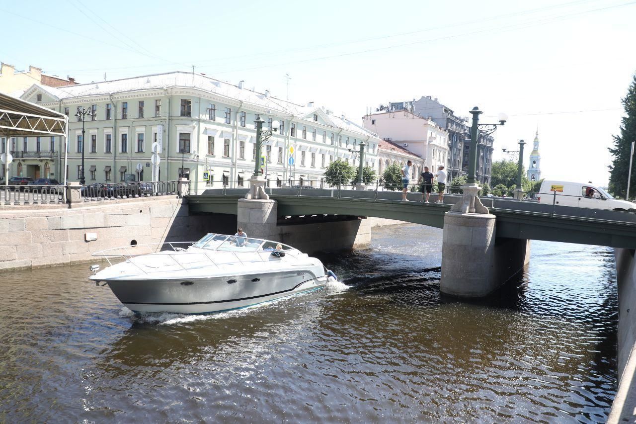 Петербуржец рассказал, как спасал ребенка из Крюкова канала