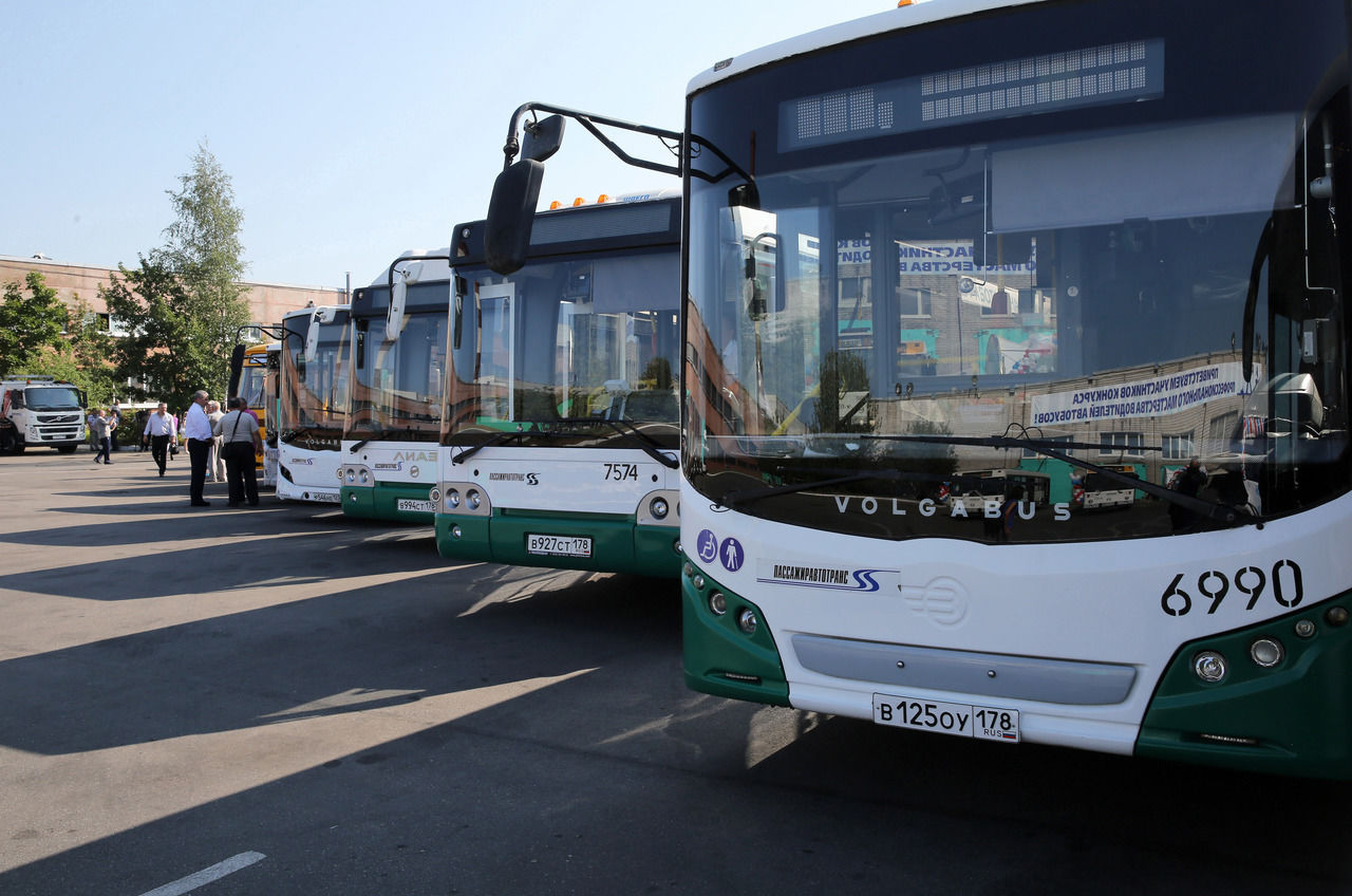 В Петербурге не хватает 212 остановок общественного транспорта 