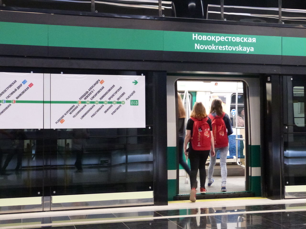 Станцию метро «Новокрестовская» готовят к открытию после ремонта