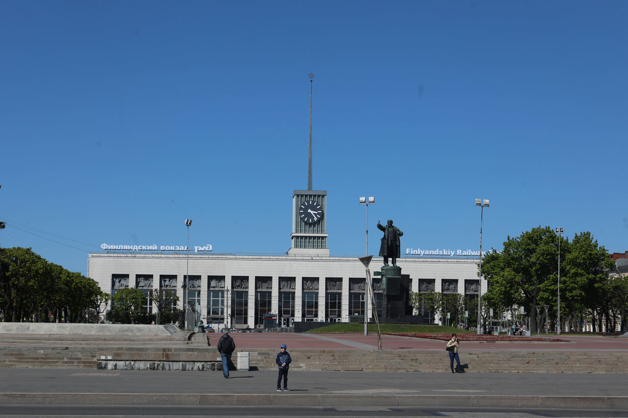 РЖД отмечают 17-летие: пассажиров ждут викторин, концерты и призы на вокзалах