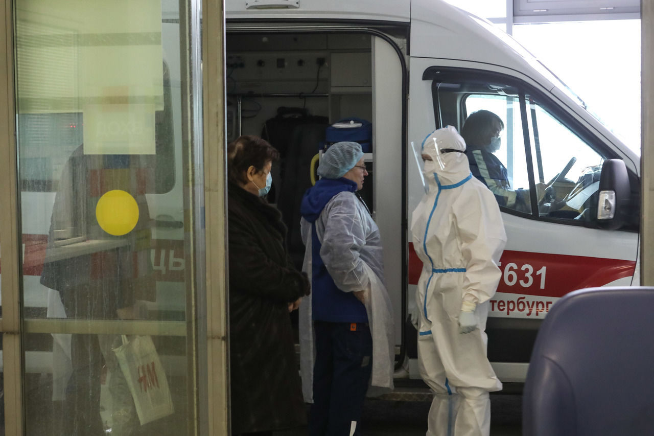 В комздраве названы районы Петербурга с высокой смертностью от коронавируса