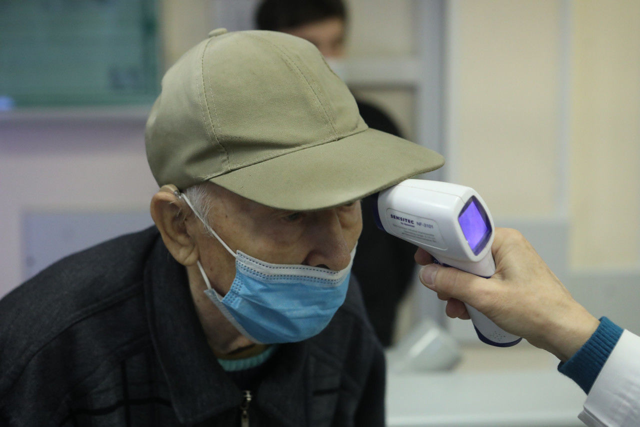 За сутки больше 15 тысяч петербуржцев сдали тест на коронавирус 