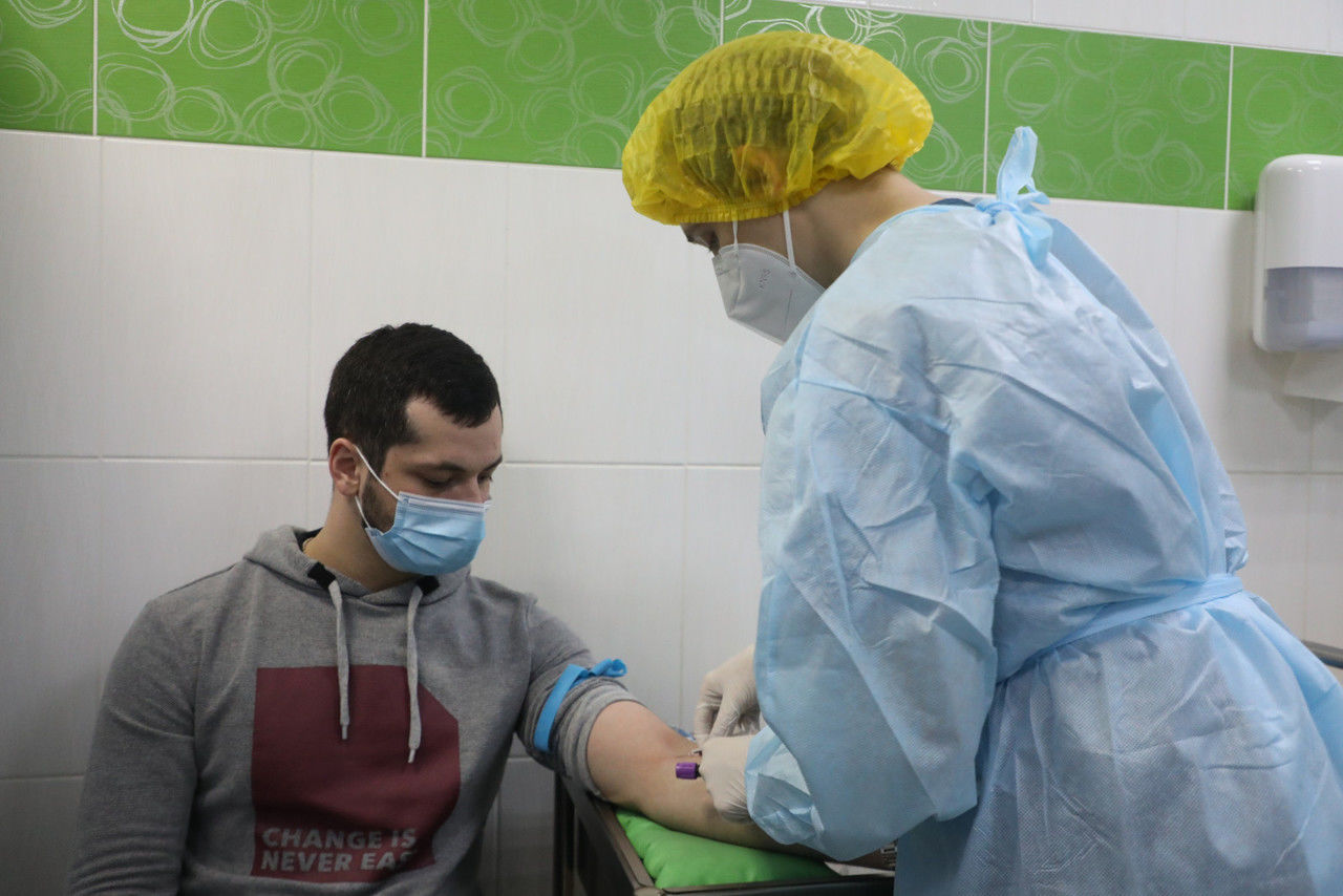 «Мера чрезвычайного характера»: россияне узнали условия обязательной массовой вакцинации 