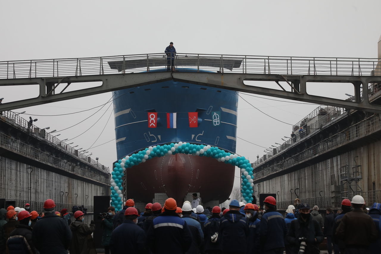 На заводе Северная верфь спустили на воду рыбопромысловое судно «Марлин»