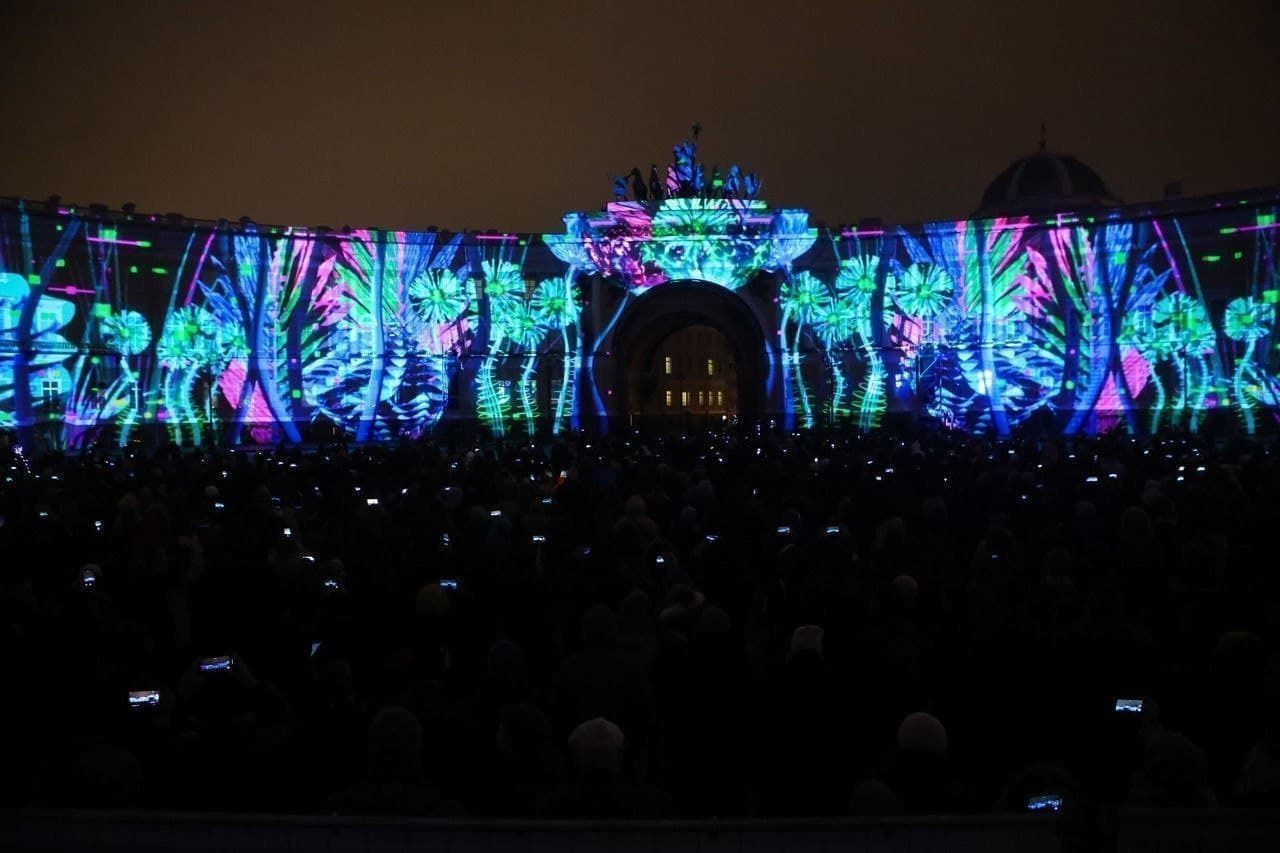 В честь Дня Эрмитажа на Дворцовой площади развернется грандиозное световое шоу 