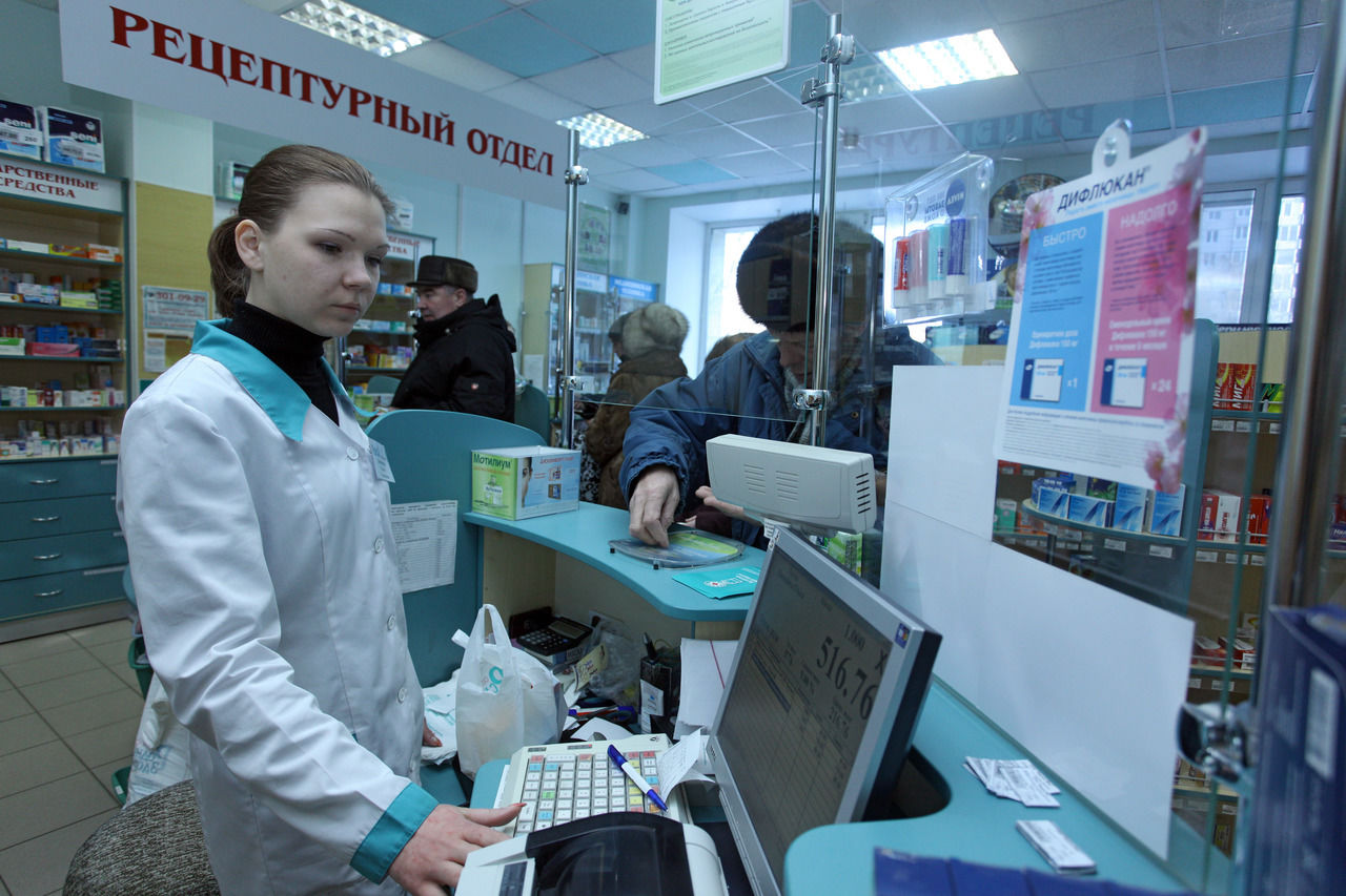 Александр Беглов рассказал о дефиците препаратов от коронавируса в Петербурге