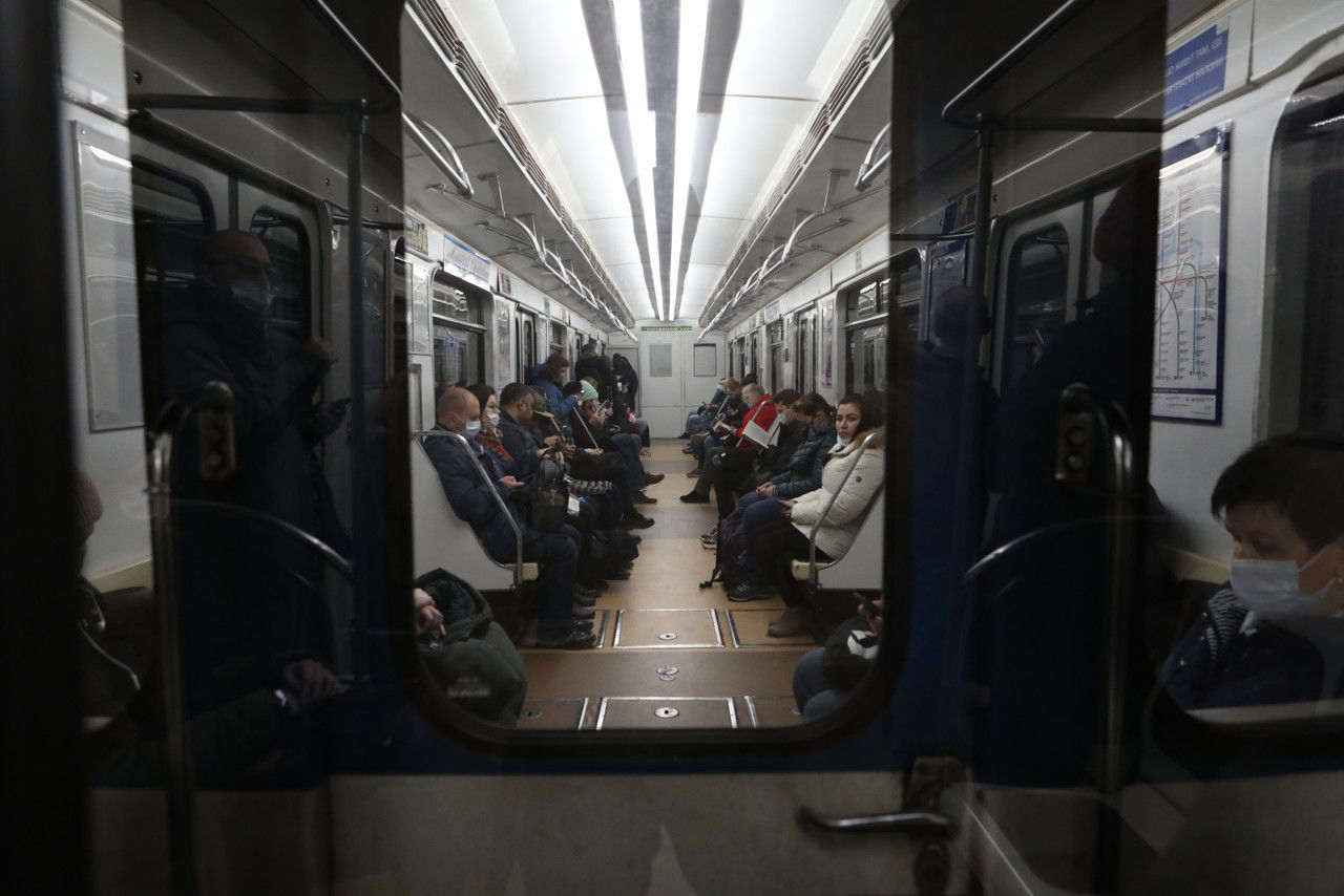 Сроки открытия новых станций петербургского метро перенесли на 2024 год