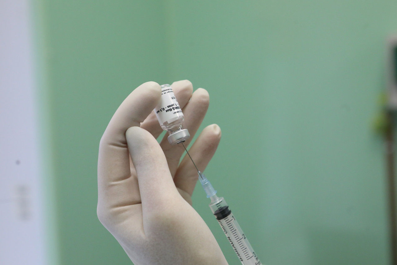 Китайские студенты СПбГУ заявили, что не могут получить вакцину от коронавируса