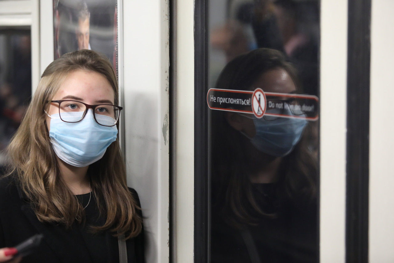 За последние сутки в Петербурге тест на коронавирус сдали более 26 тысяч человек