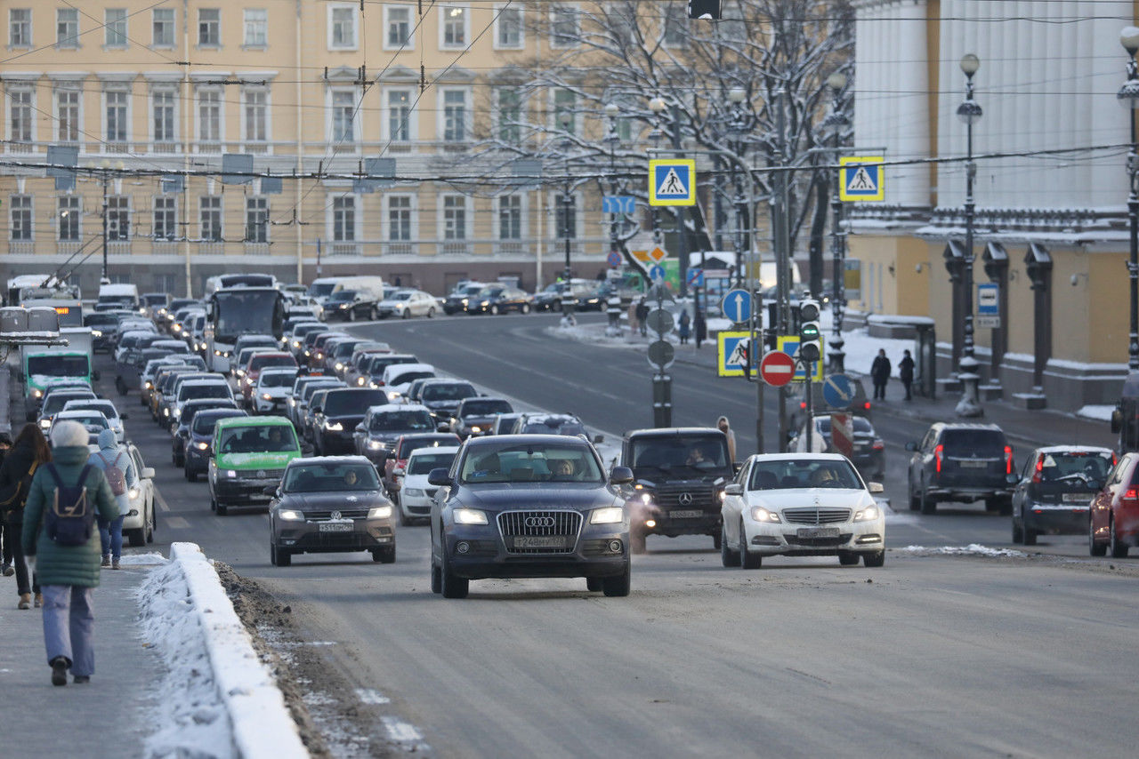 После мартовских снегопадов в Петербурге начнется весенняя генеральная уборка