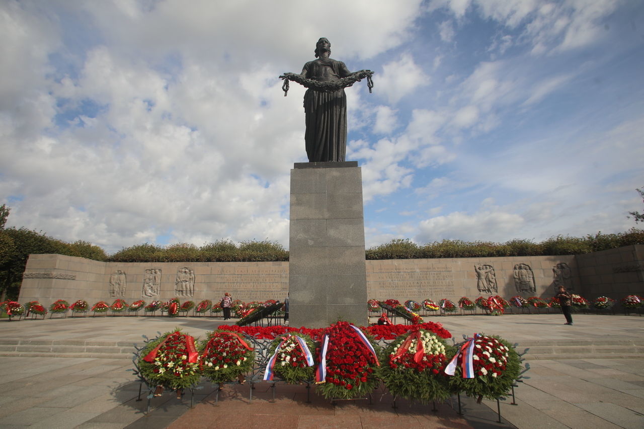Контрольно-счетная палата начала проверку Пискаревского мемориального кладбища