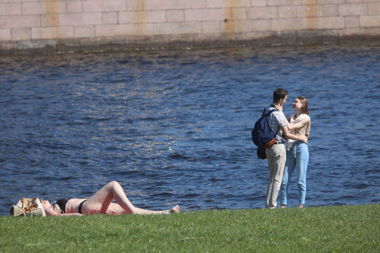 Синоптик рассказал, смогут ли петербуржцы открыть купальный сезон в мае