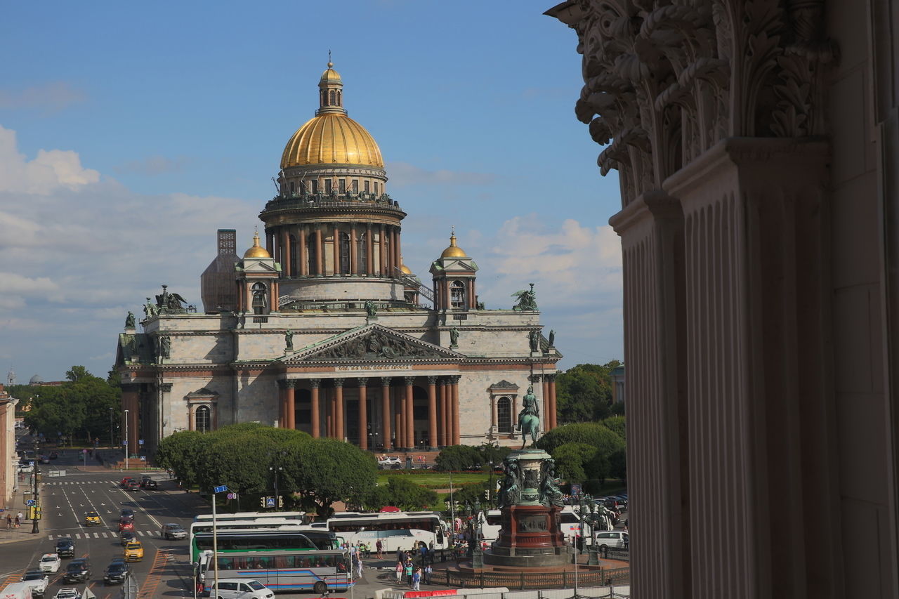 Петербуржцам ко Дню города подготовили виртуальные путешествия