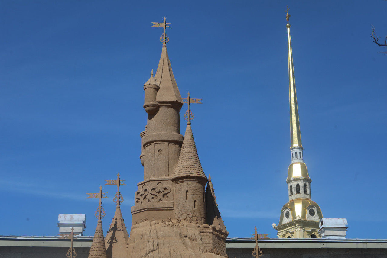 Петербуржцы встретят конец рабочей недели в плюс 26 градусов