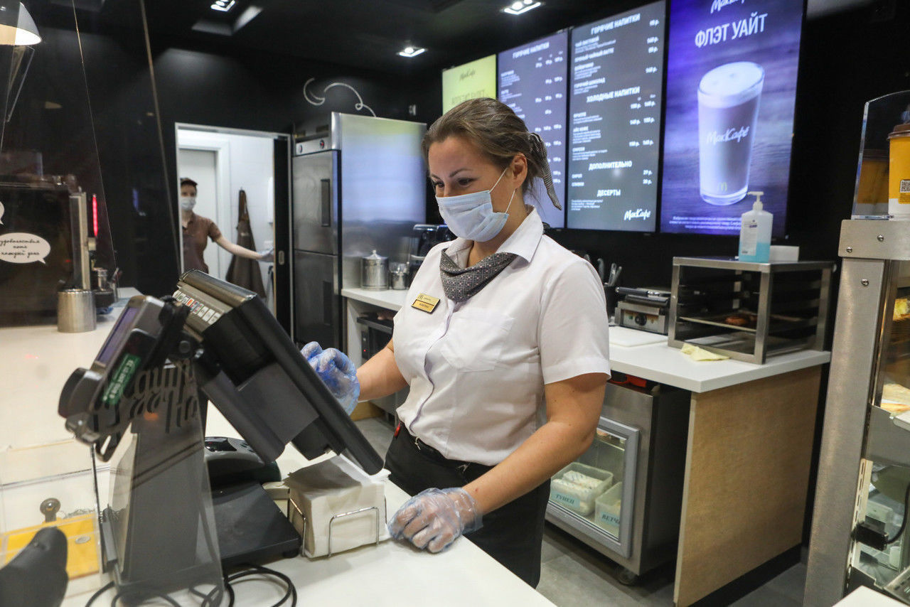 Петербуржцы обойдутся без QR-кодов для посещения кафе и ресторанов