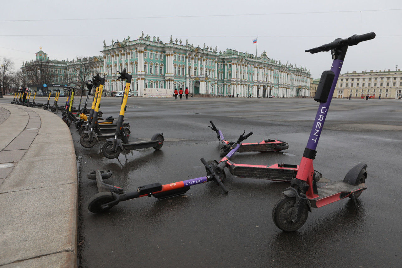В Петербурге стало в несколько раз меньше ДТП с электросамокатами