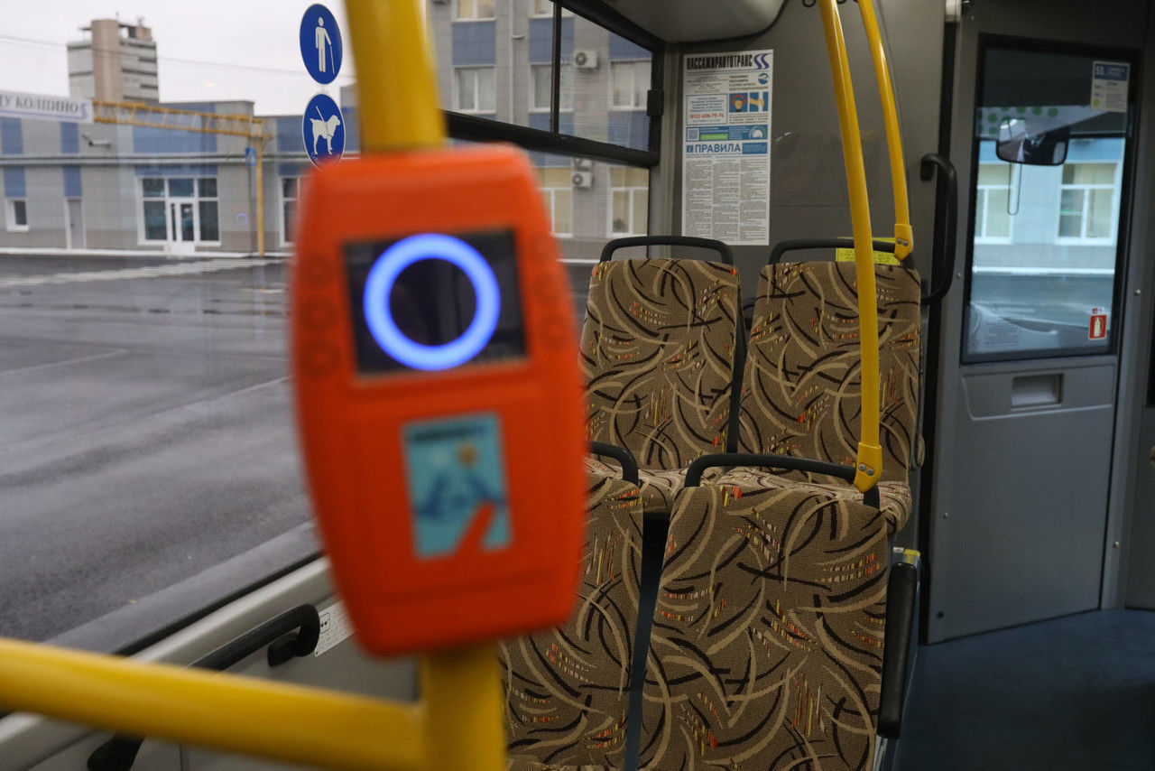 Для ветеранов транспорт Петербурга станет бесплатным на три дня