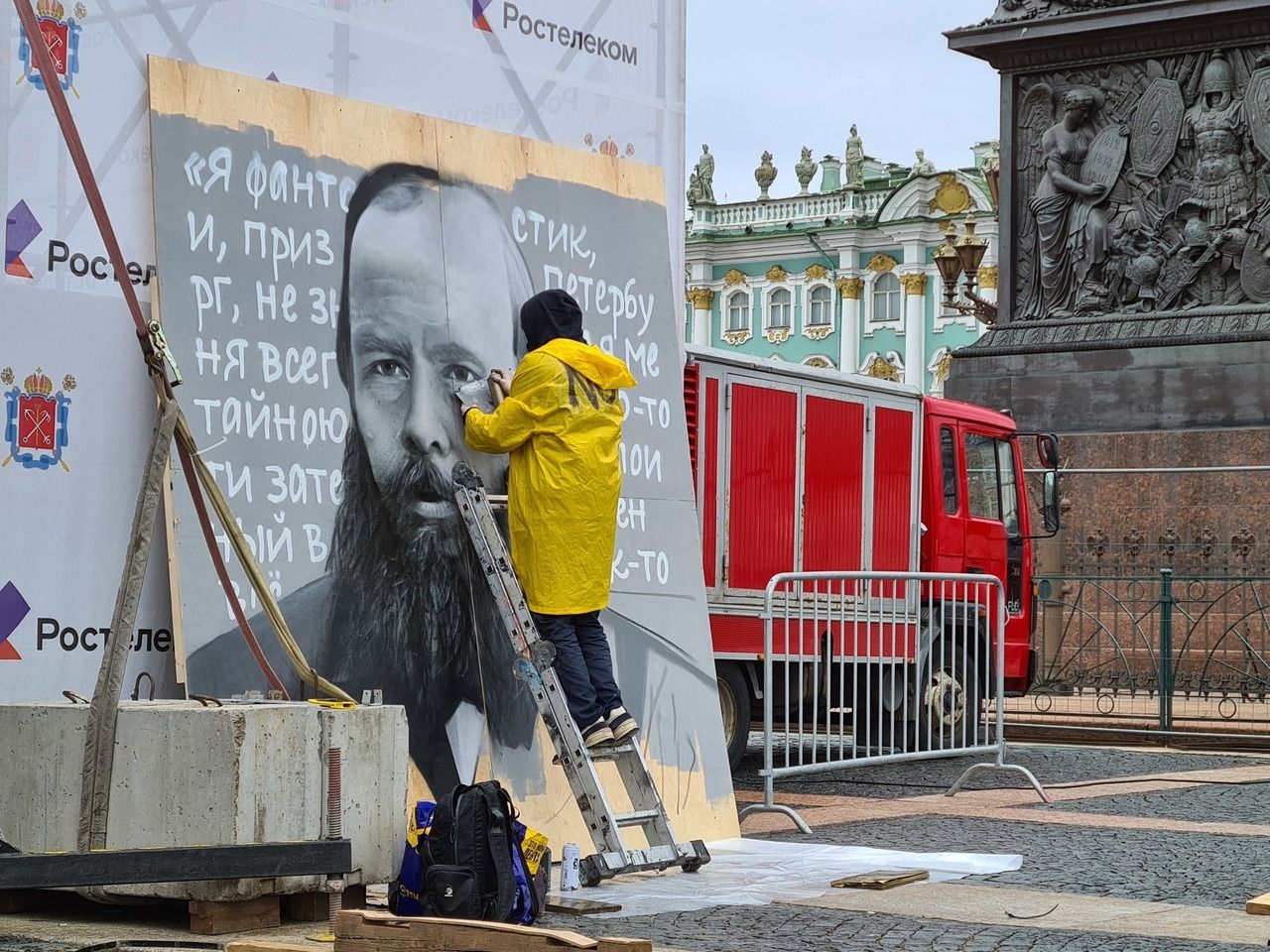 Владимир Путин поручил продолжить в 2022 году выплаты борющимся с COVID-19  врачам