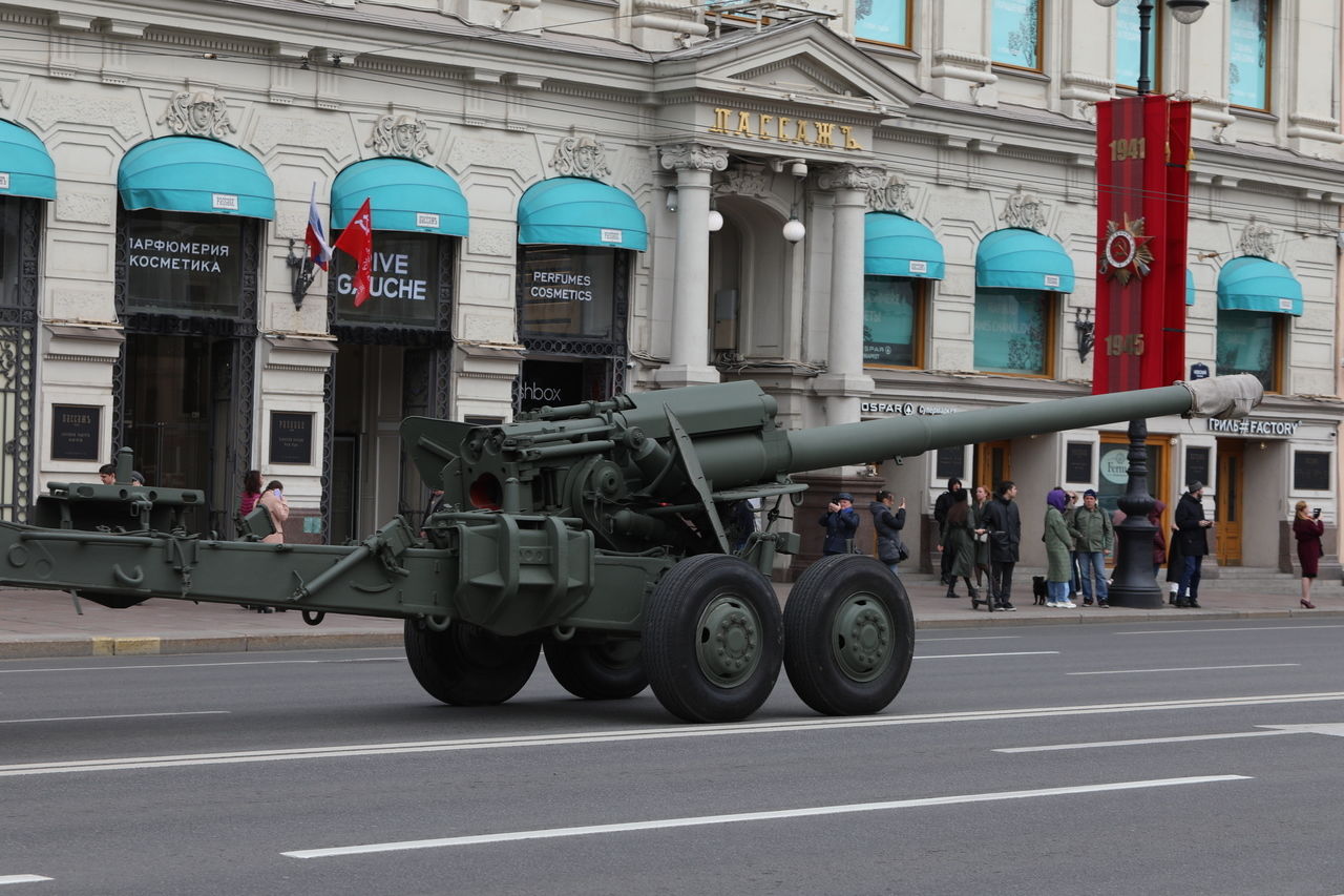 «Петербургский дневник» публикует фотографии второй репетиции парада Победы на Дворцовой площади