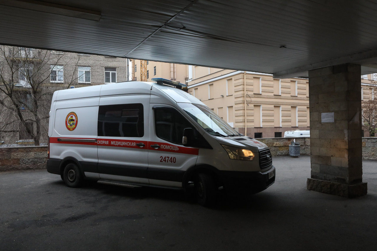 На парковке ТЦ на Культуры мужчина сбил 8-летнюю девочку на велосипеде